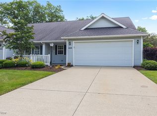 30091 Ginger Ct, North Olmsted, OH