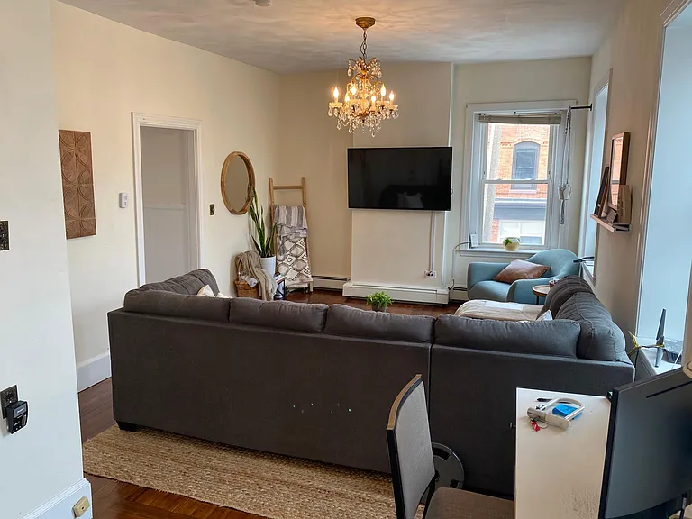 127 N St #2 — Photo 4