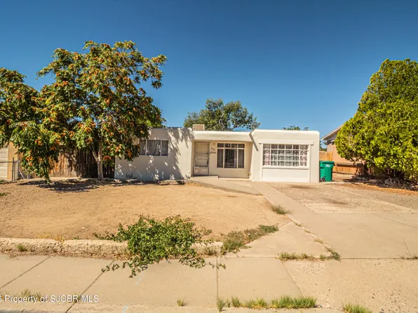 2121 Smith Ln, Farmington, NM 87401