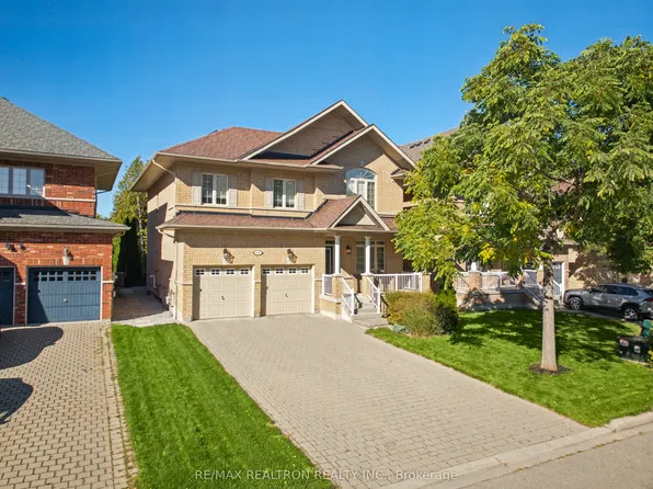 1158 Quaker Trl, Newmarket, ON L3X 3E2