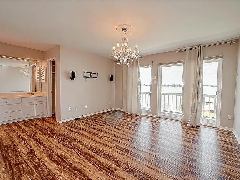 10 Mariner Village Dr — Photo 25