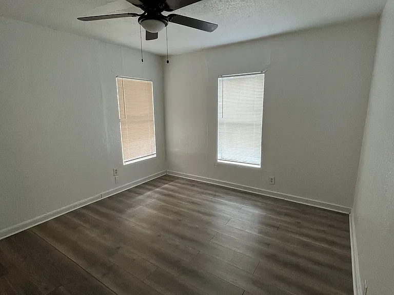 3208 Littlejohn Ave — Photo 2