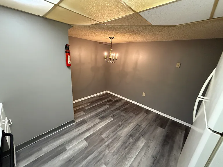2607 Chichester Ave — Photo 20