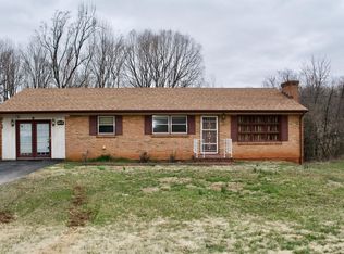 1126 S Coolwell Rd, Madison Heights, VA 24572