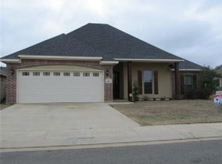 402 Fair Oaks, Bossier City, LA 71112