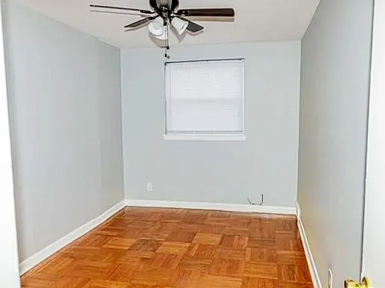 5931 Elmhurst St — Photo 12