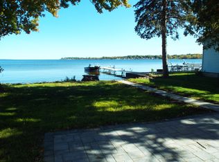 8998 Beach Rd, Brewerton, NY 13029