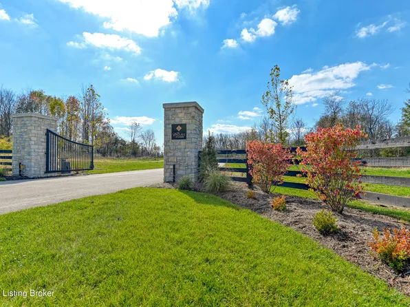 2 Enclave Dr, Goshen, KY 40026