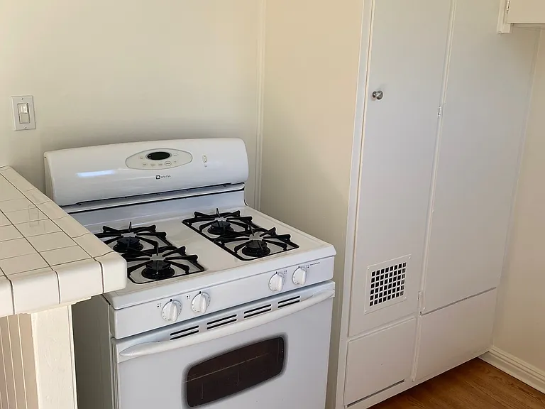 14333 Albers St #3 — Photo 8