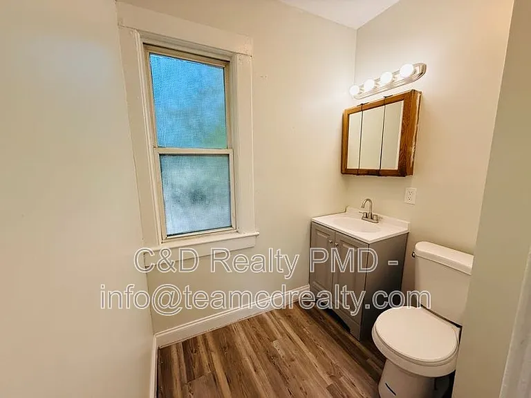 1209 E 167th St — Photo 7