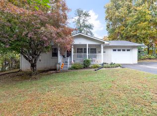 205 Oak Dr, Dickson, TN 37055
