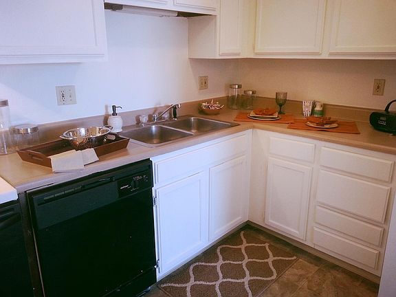 5th image of 8050 Dowitch Ln APT H