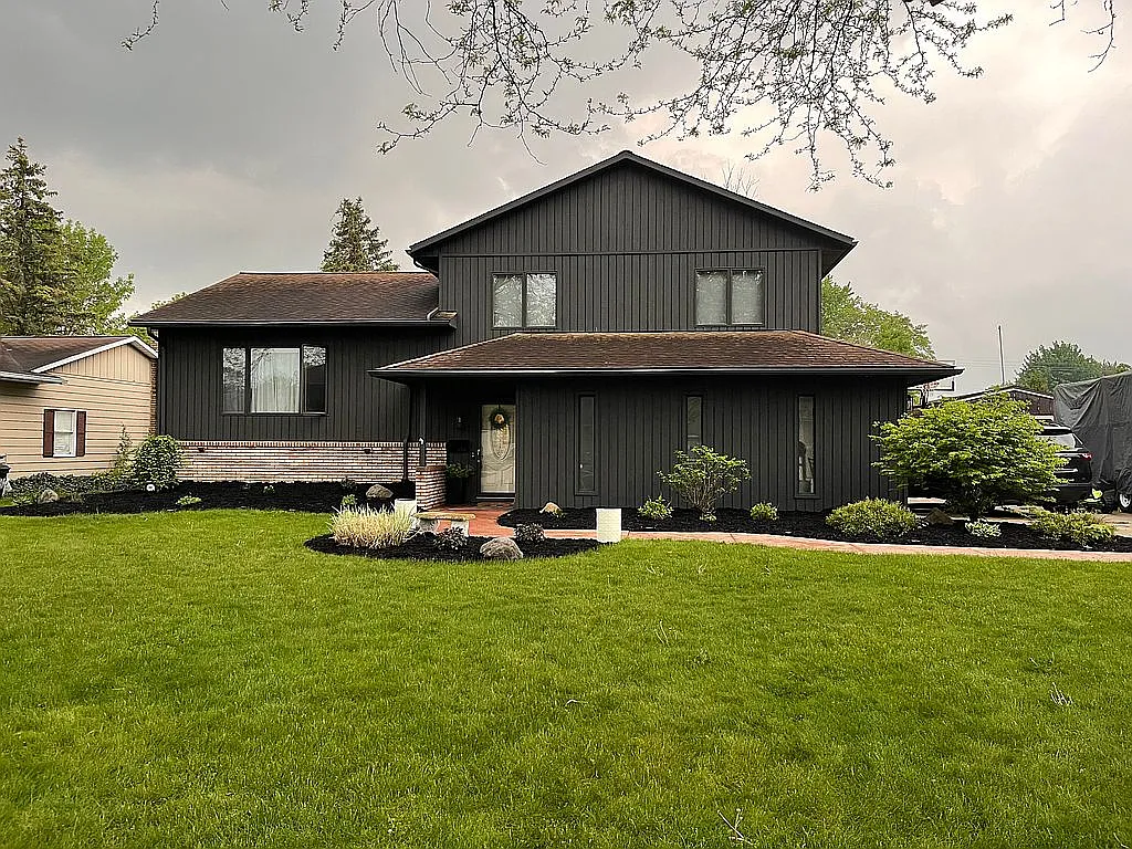2104 Garside Dr photo 1