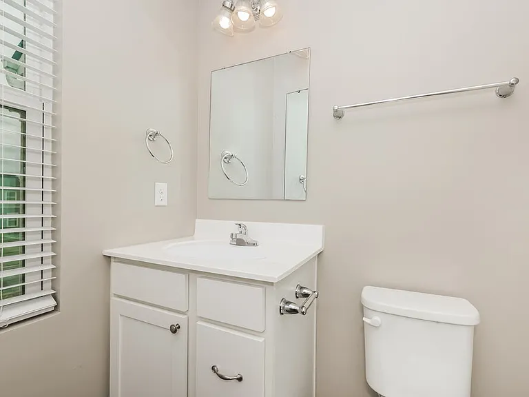 106 Norwich Ct — Photo 12