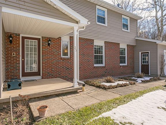 3rd image of 25 Hidden Creek Cir