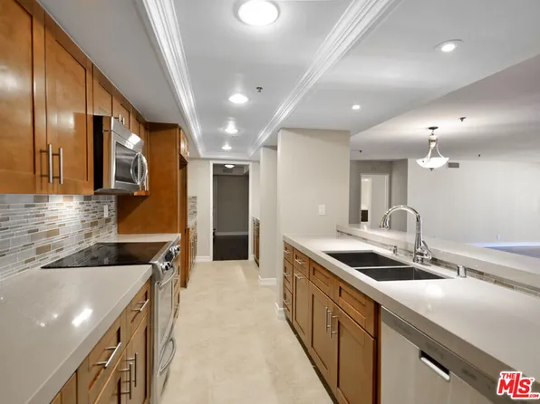 10660 Wilshire Blvd APT 705, Los Angeles, CA 90024