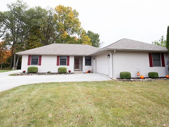 4th image of 5195 N Camelot Way