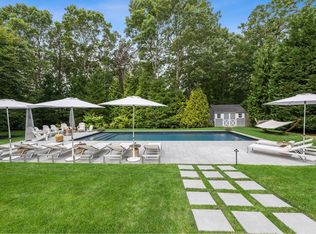 4 Glenmore Dr, Hampton Bays, NY 11946