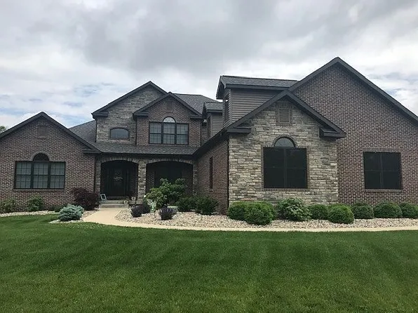 1295 Silver Leaf Ct, Mt Zion, IL 62549