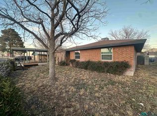 1614 N Cobb Dr, Hobbs, NM 88240