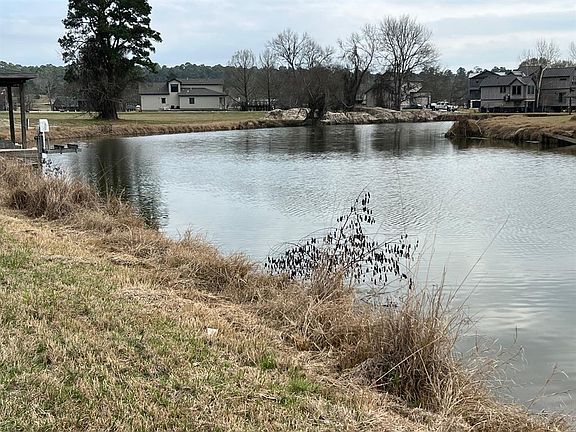 4th image of 50 Wildwood Lake Dr