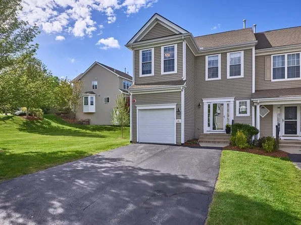 70 Tulip Cir Unit 150, South Grafton, MA 01560