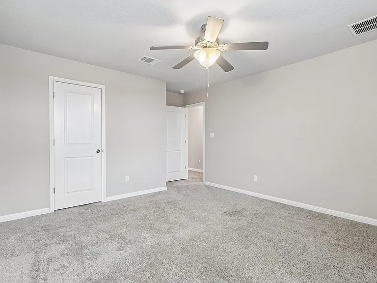 616 Sigourney Way — Photo 19