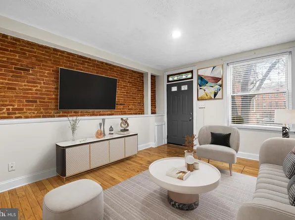 2214 Fleet St, Baltimore, MD 21231