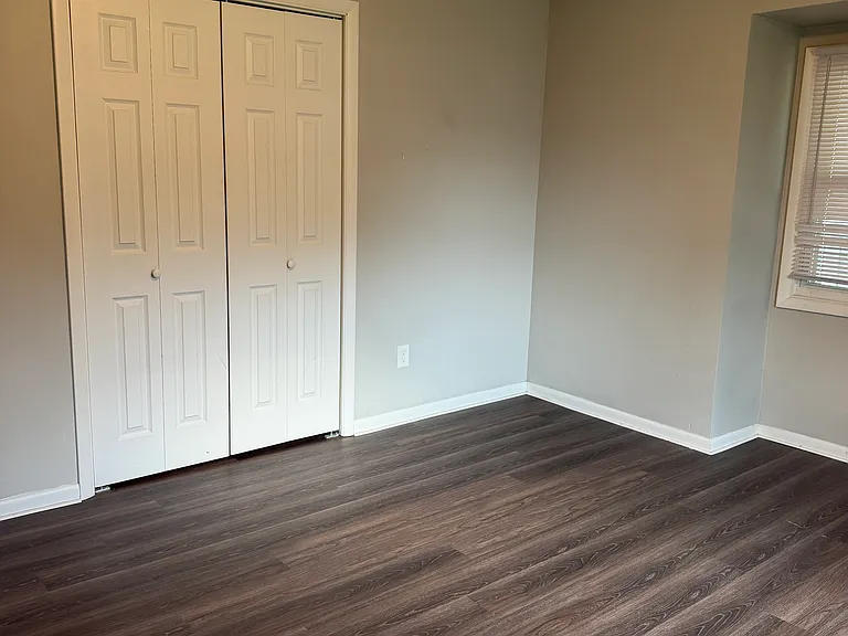 8190 Southern Blvd #2 — Photo 8