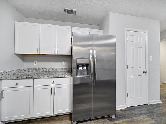 3rd image of 6513 Old Post Rd #6513