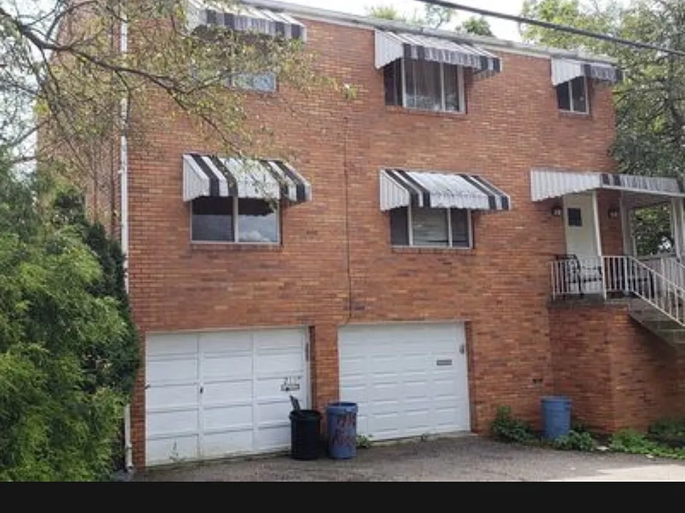 211 W Cherryhill St #2