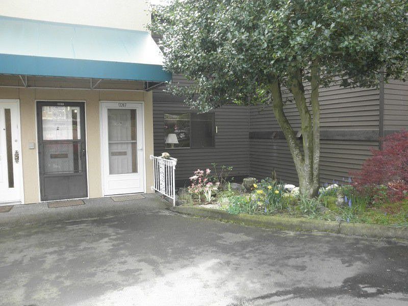 Welcome Home!!!! Park walk a few steps, open the door and you are home...no stairs!! Located back of