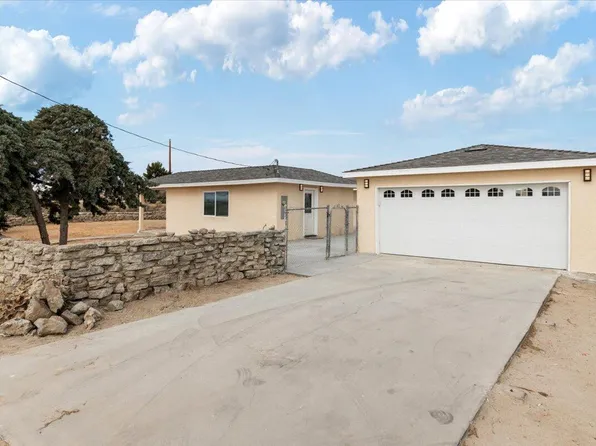 2231 20th St W, Rosamond, CA 93560