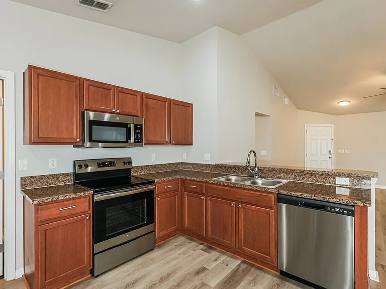 34835 Redding Ln — Photo 9
