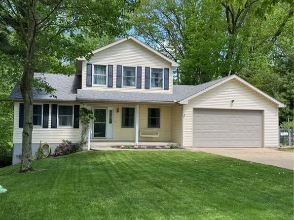 8 Apache Trl, Malvern, OH 44644