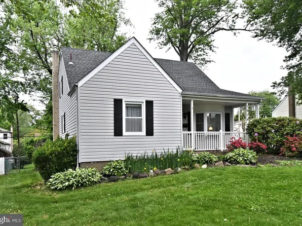 1604 Meadowbrook Rd, Feasterville Trevose, PA 19053