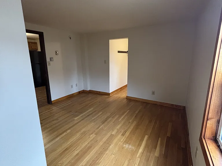 15 Johnston Ave — Photo 6