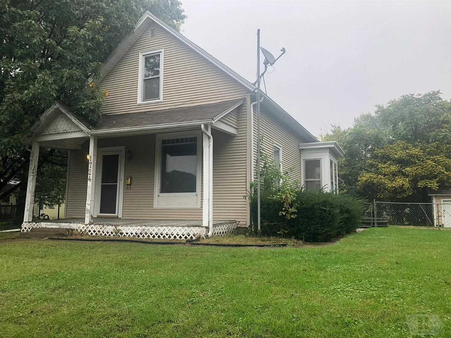 1724 Madison Ave photo 1