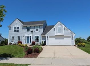 1138 River Place Blvd, Waukesha, WI 53189