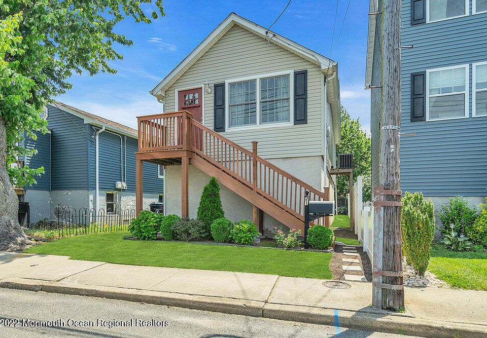 1st image of 21 Brainard Avenue