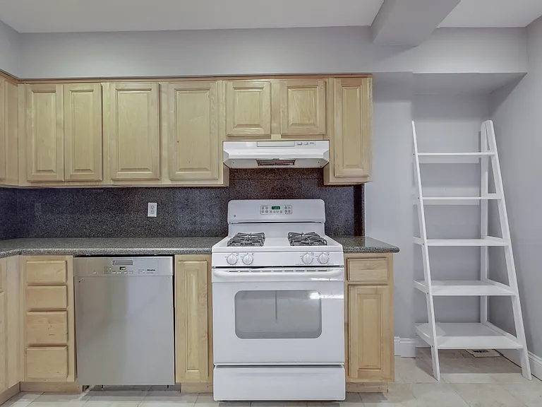 83-71 116th St #7B — Photo 6