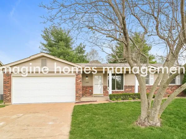 12018 Depaul Hills Dr, Bridgeton, MO 63044