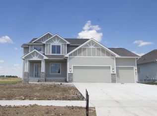 2008 NW Reinhart Dr, Ankeny, IA 50023
