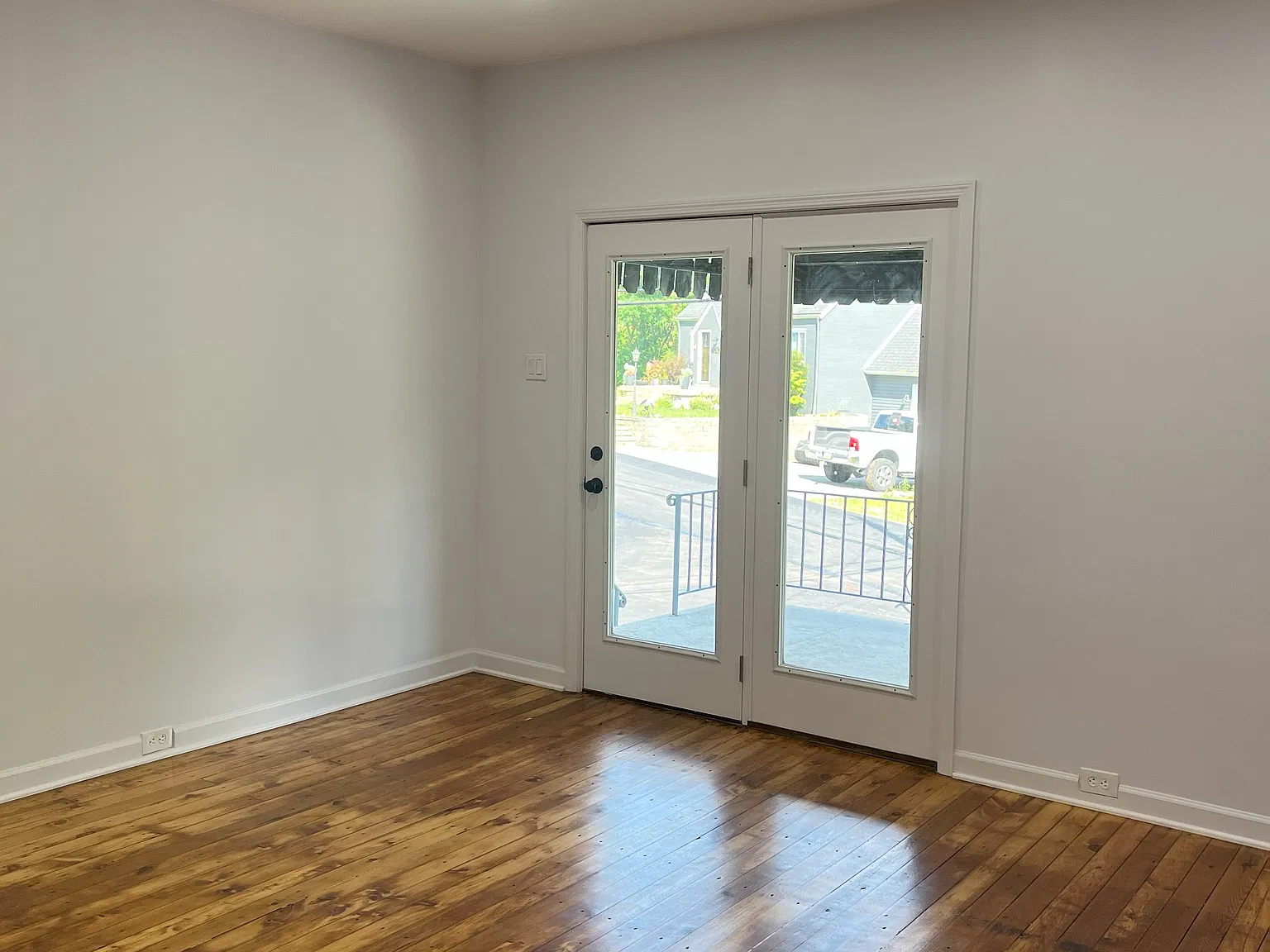 2 bed, 1256 sqft, $1,350 — Photo 2
