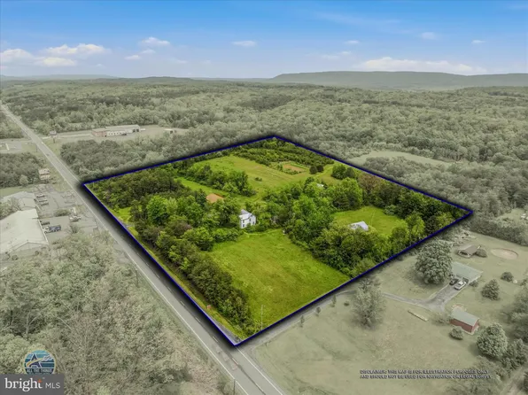 4539 Valley Rd, Berkeley Springs, WV 25411