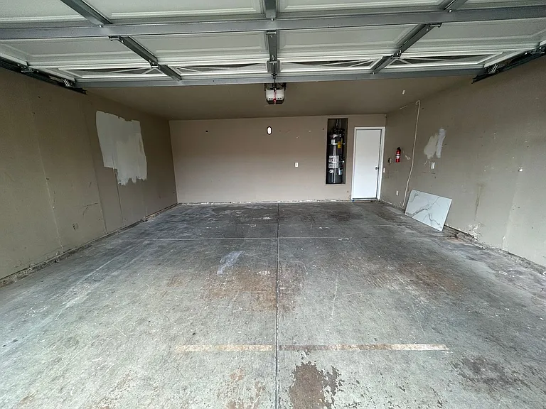 2104 Sharon Way — Photo 22