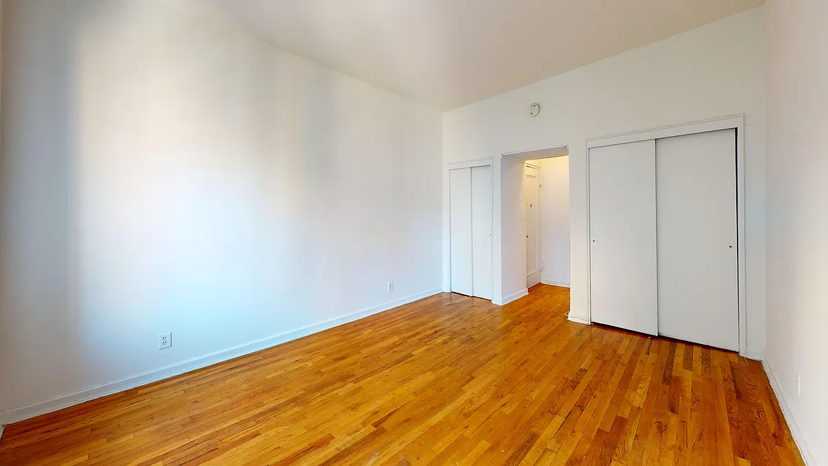 Building Photo - 432 E 83rd St #5D