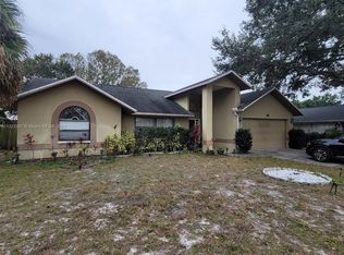 2185 Santa Paula St, Petersburg, FL 34698