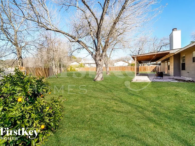 6601 Derby — Photo 14