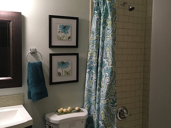 4th image of 8612 NE Pierce Dr